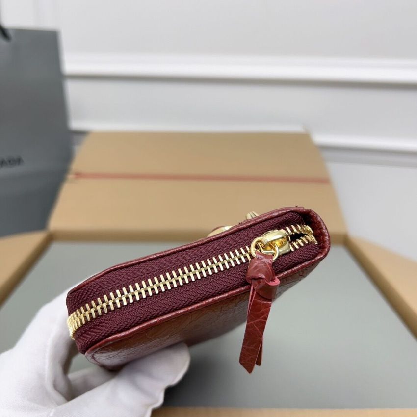 Ba1en*iaga Zippy Wallet