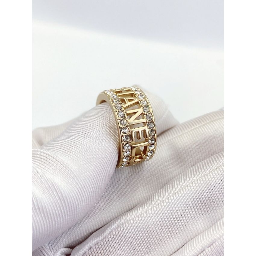 Ch**el Ring