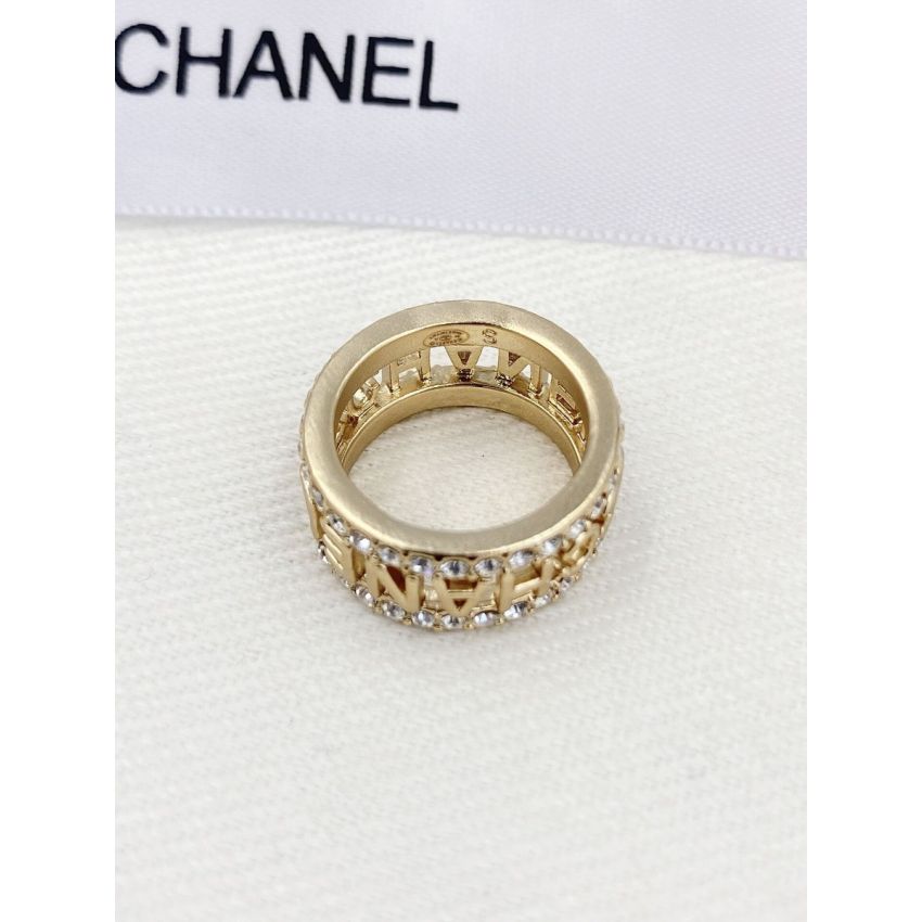 Ch**el Ring