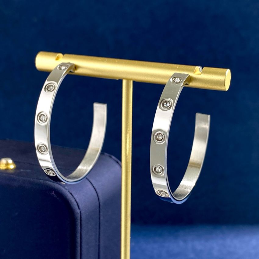 Ca*t1er Earrings