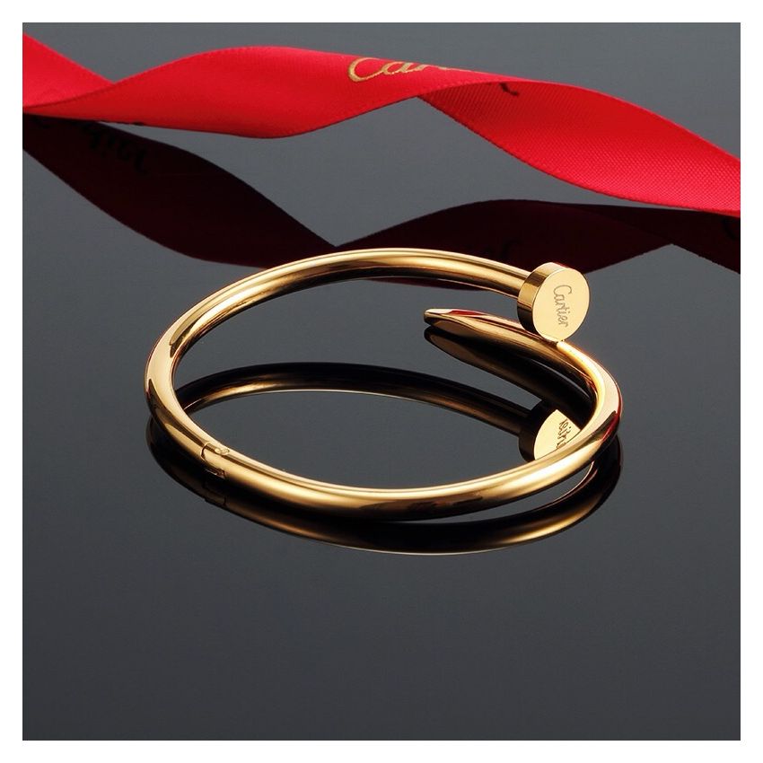 Ca*t1er bangle