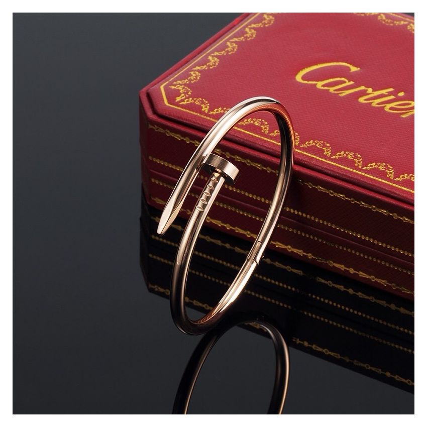 Ca*t1er bangle