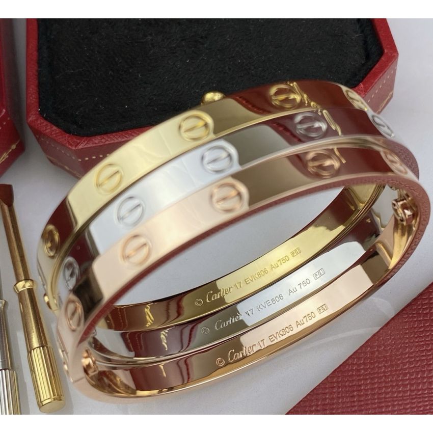 Ca*t1er bangle
