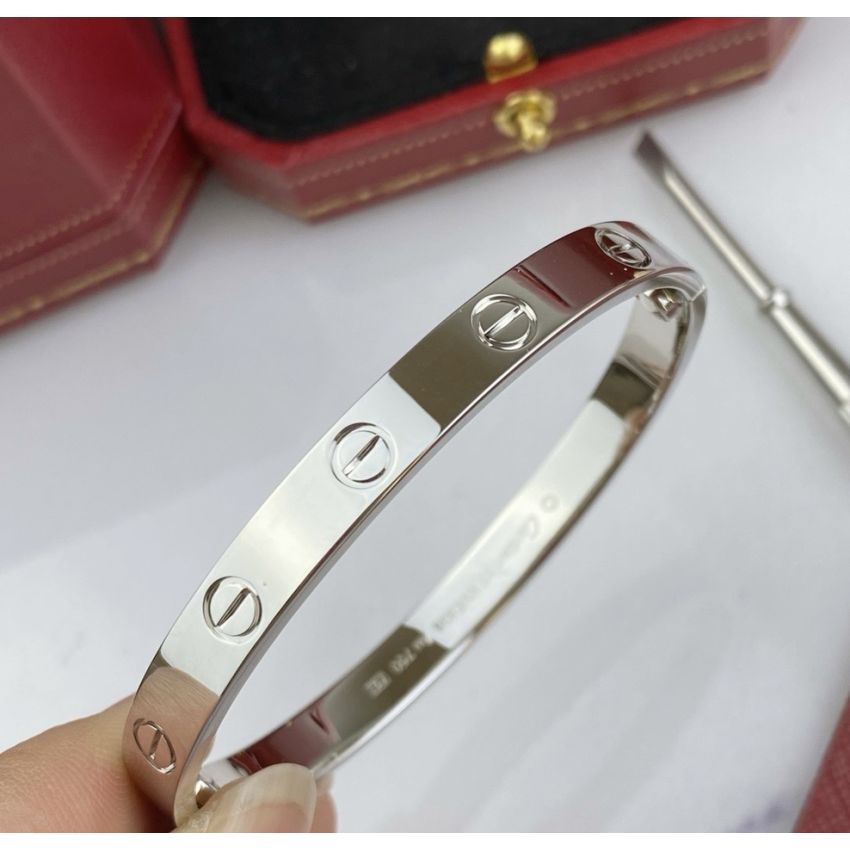 Ca*t1er bangle