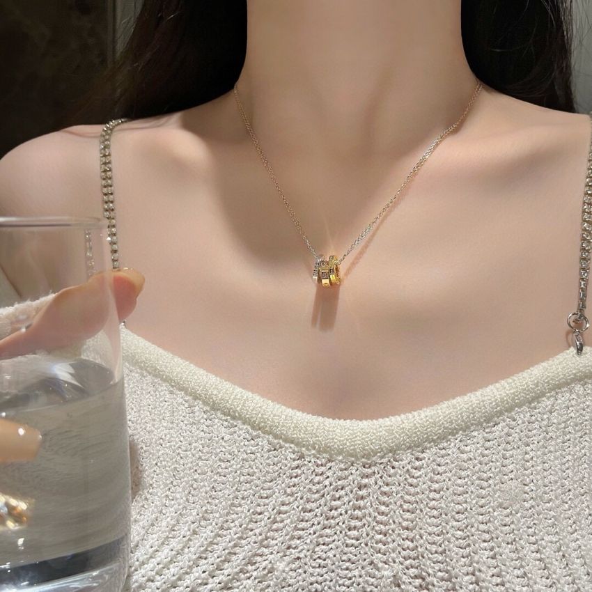 Ca*t1er Necklace