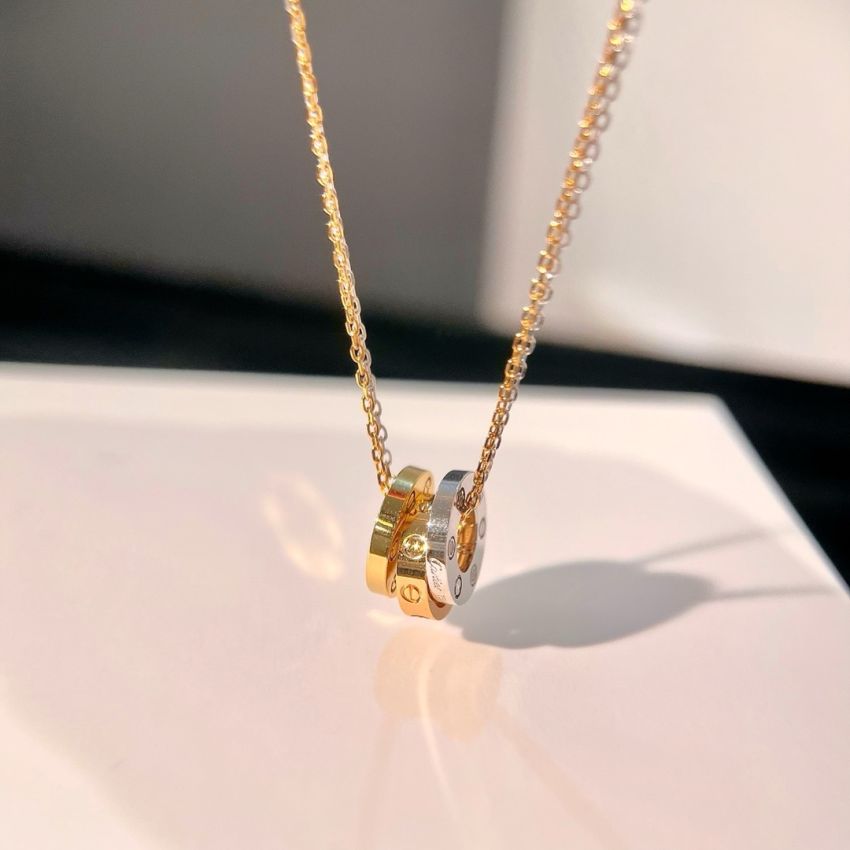 Ca*t1er Necklace
