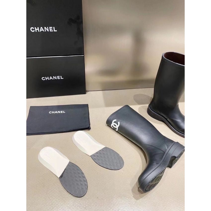 Ch**el Rain Boots