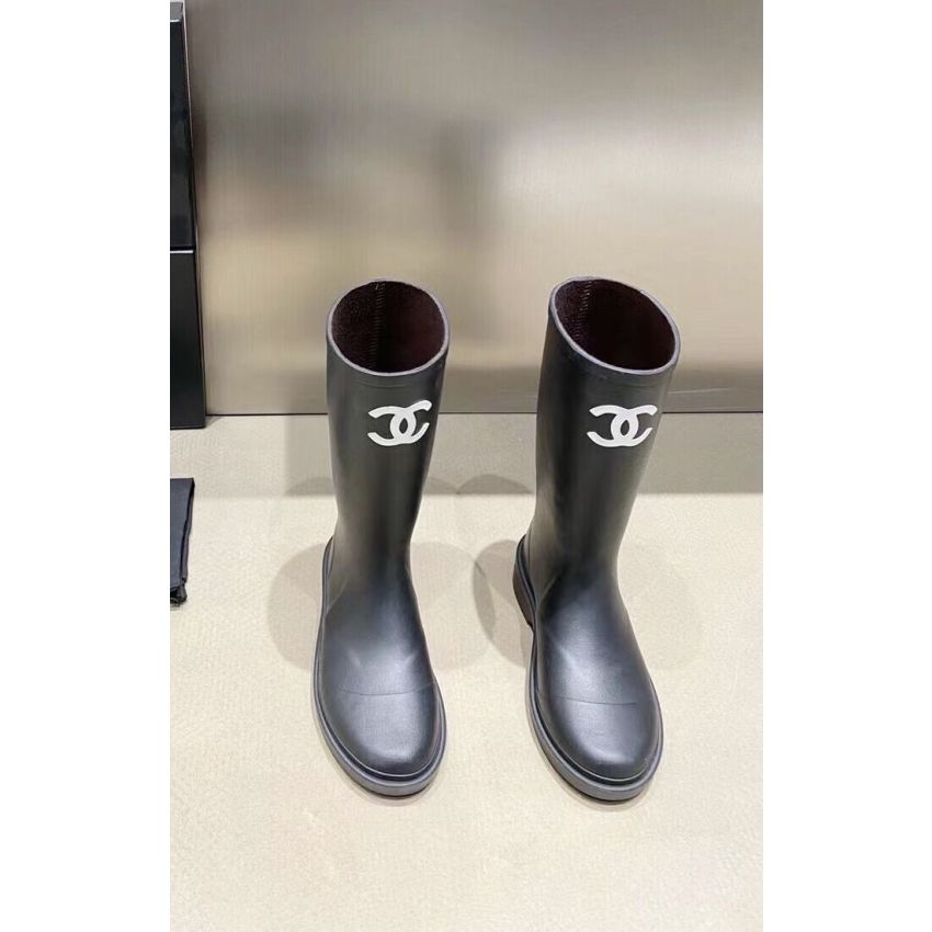 Ch**el Rain Boots