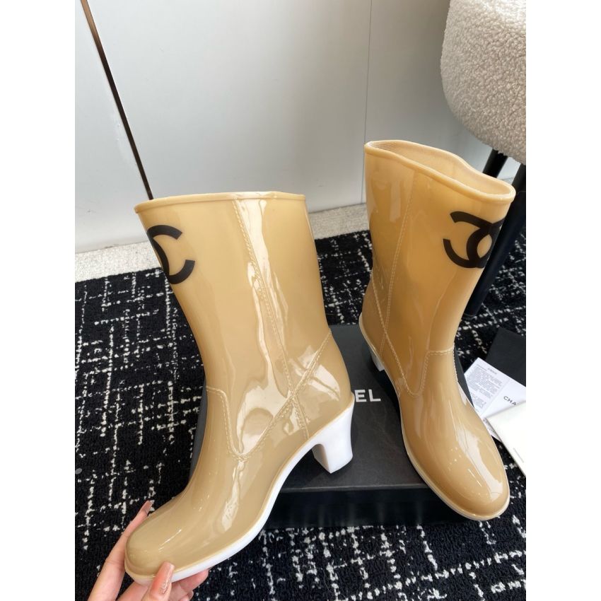 Ch**el Rain Boots