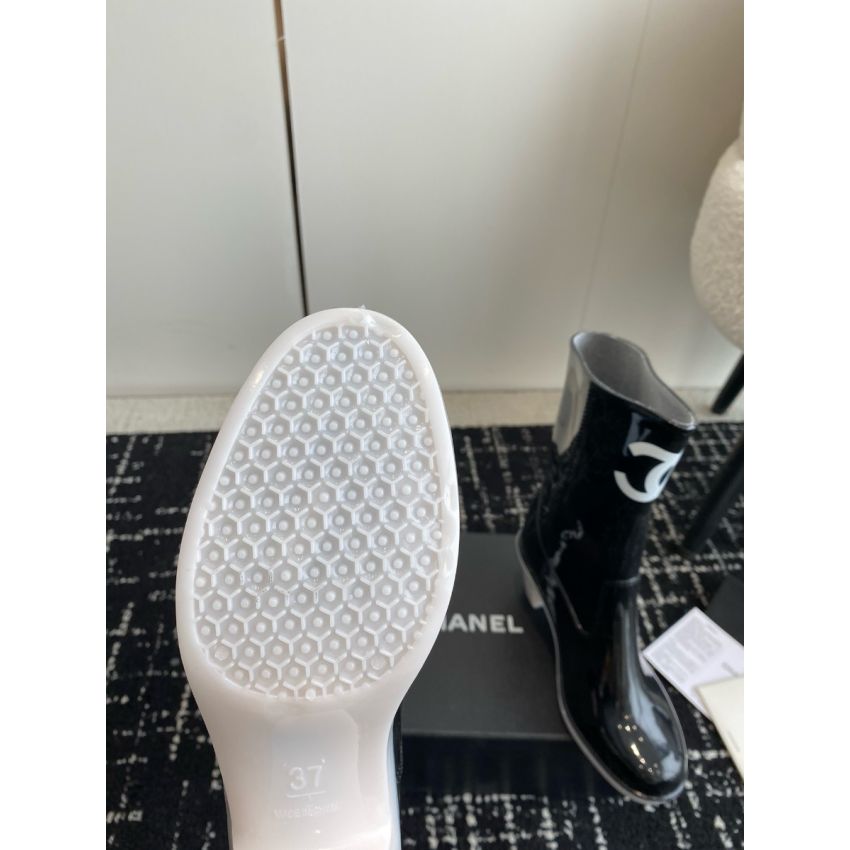 Ch**el Rain Boots
