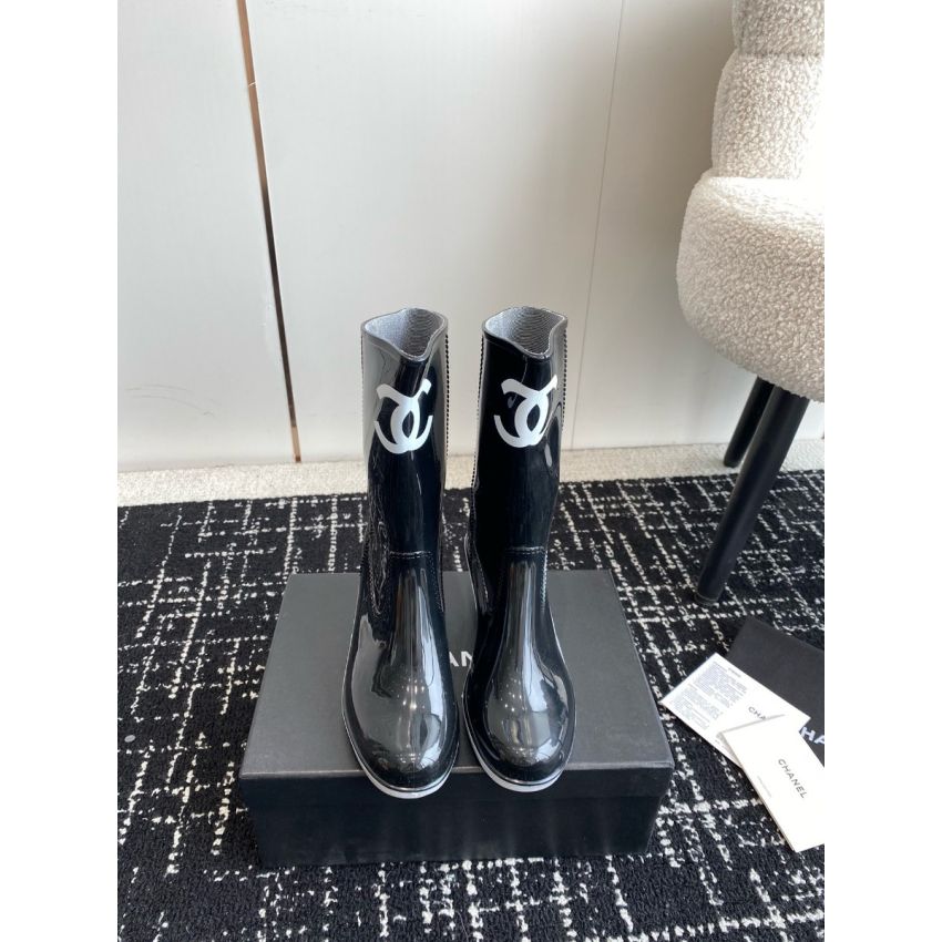 Ch**el Rain Boots