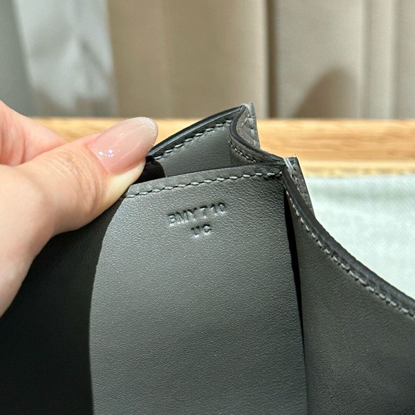 H**me5 Constance 18 / 24 in Epsom Leather