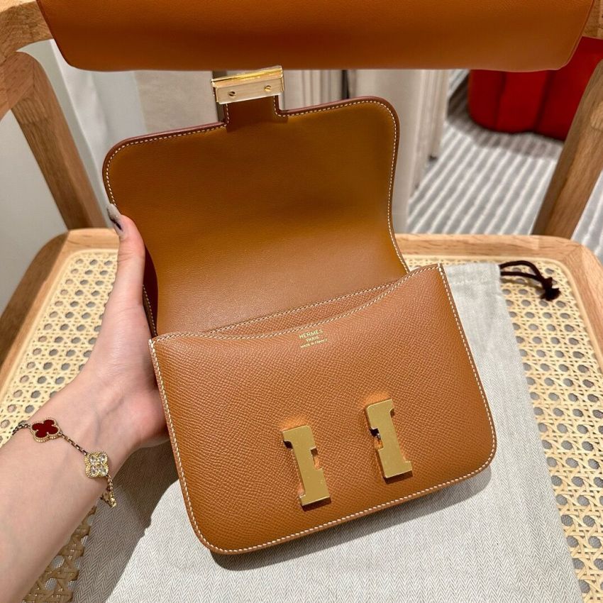 H**me5 Constance 18 / 24 in Epsom Leather