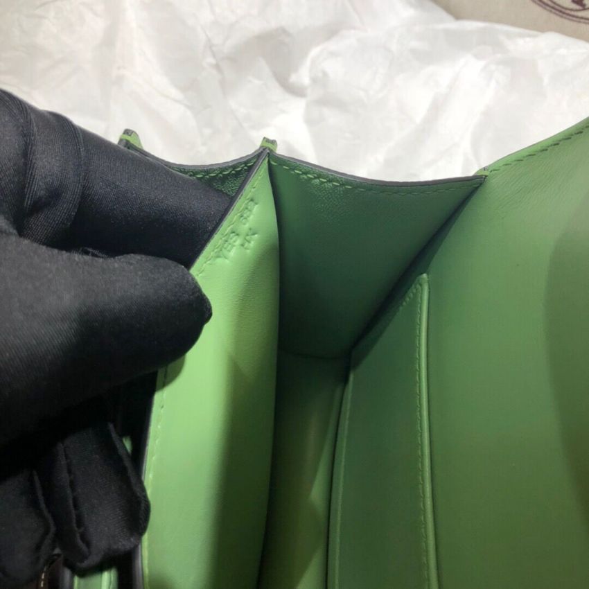 H**me5 Constance 18 / 24 in Epsom Leather
