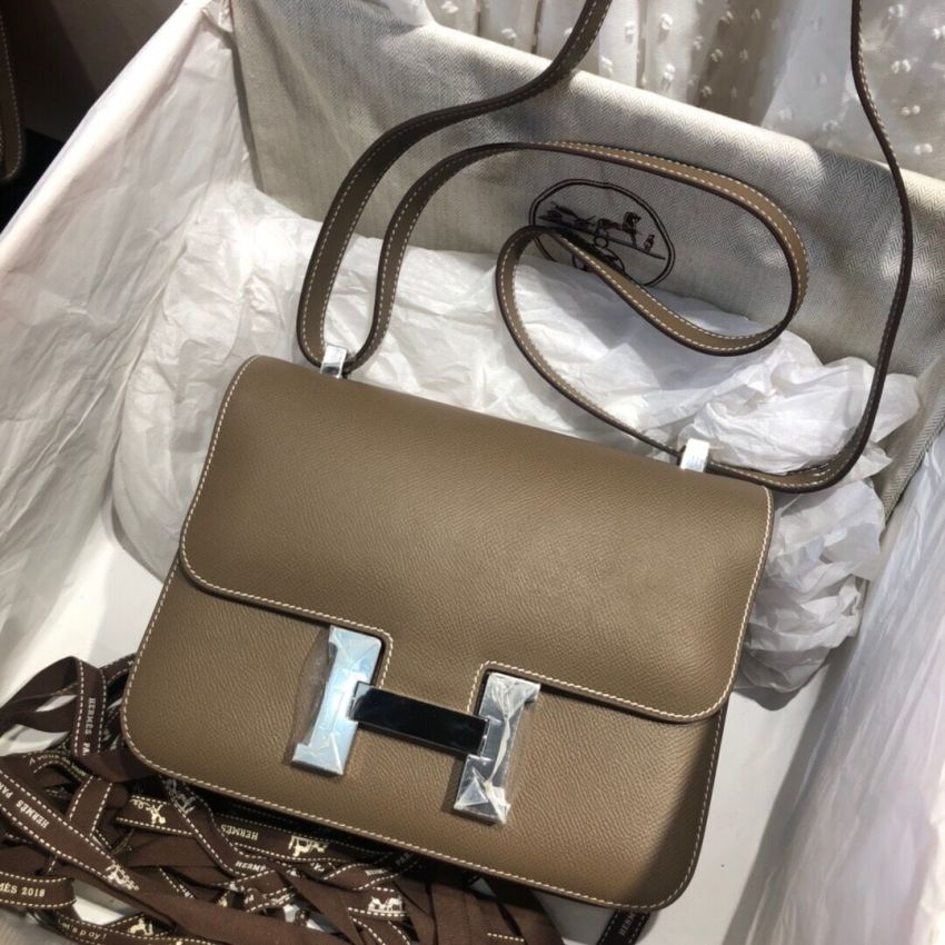 H**me5 Constance 18 / 24 in Epsom Leather