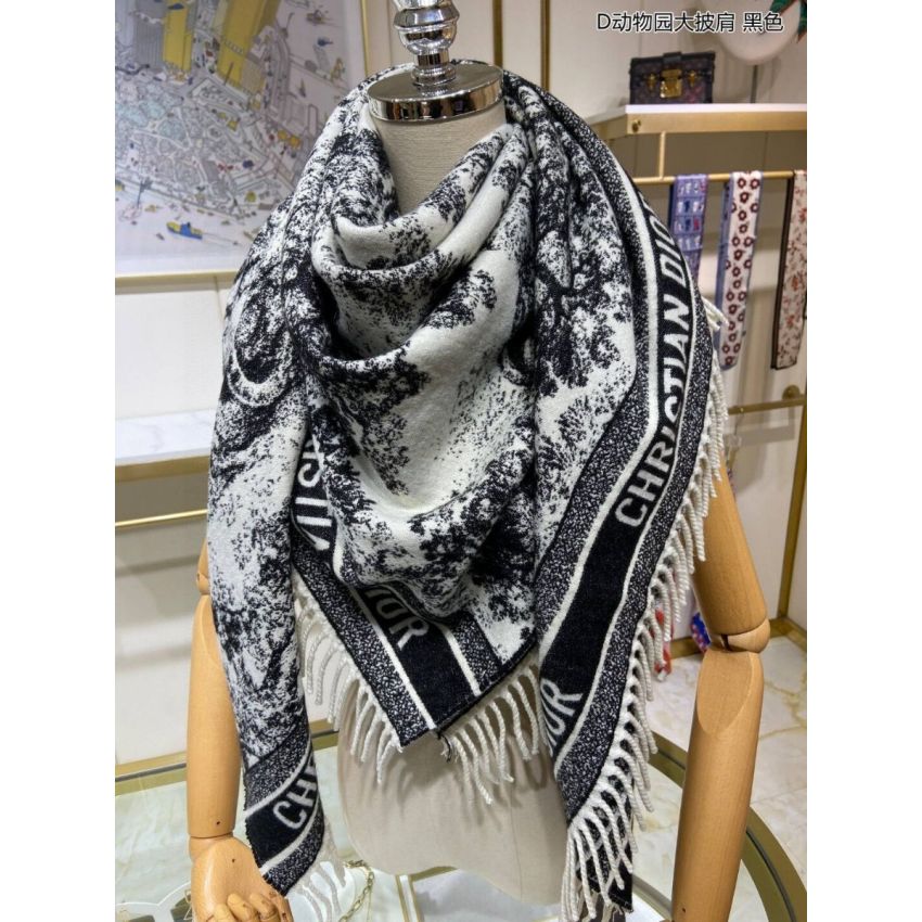Chr1st1an D10r Shawl