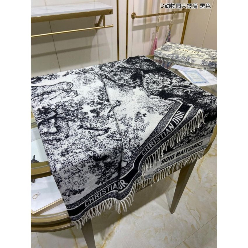 Chr1st1an D10r Shawl