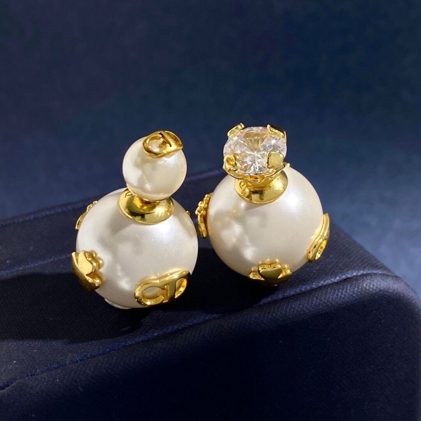 Chr1st1an D10r Earrings
