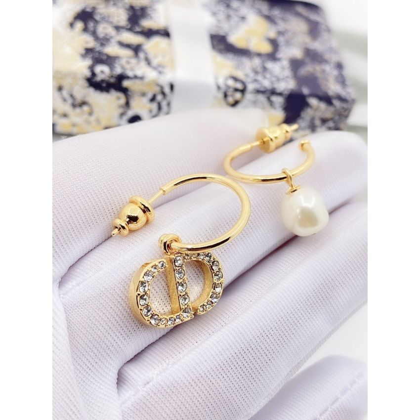 Chr1st1an D10r Earrings