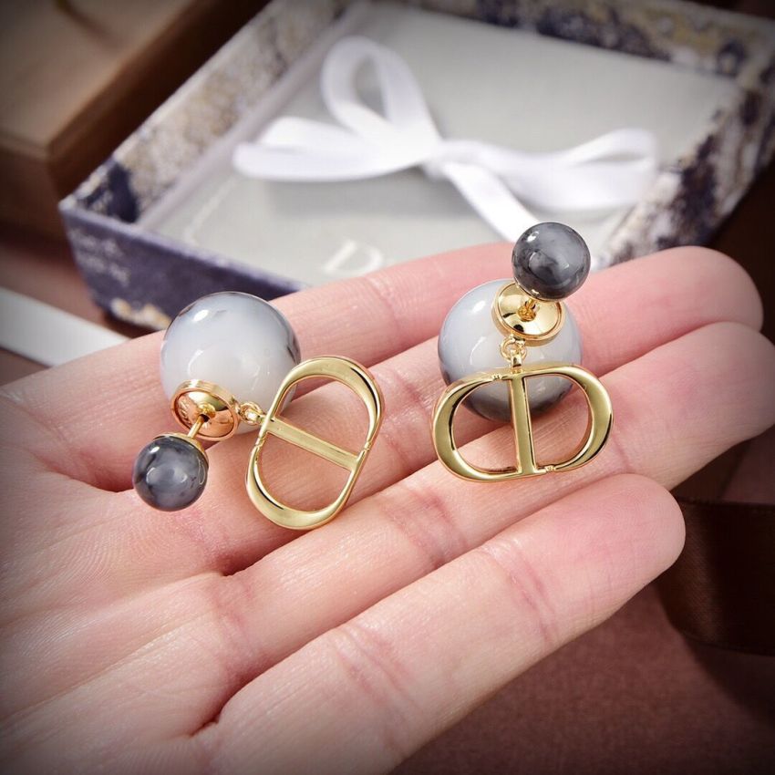 Chr1st1an D10r Earrings