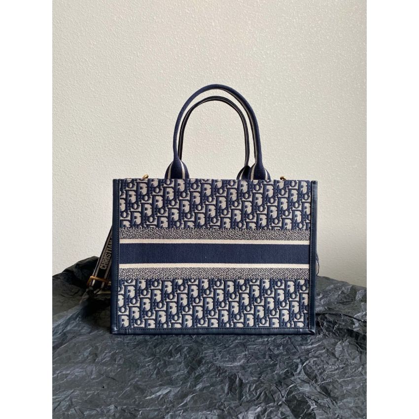 Medium D10r Book Tote