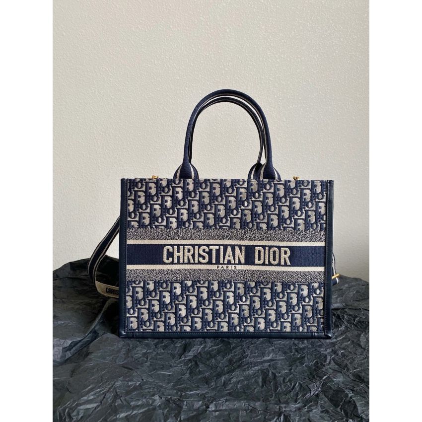 Medium D10r Book Tote