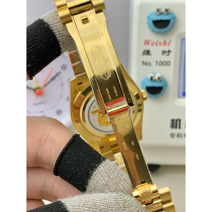R01ex Day-Date 40mm, Oystersteel, 18K yellow gold