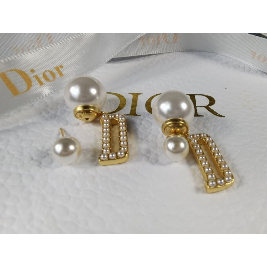 Chr1st1an D10r Earrings
