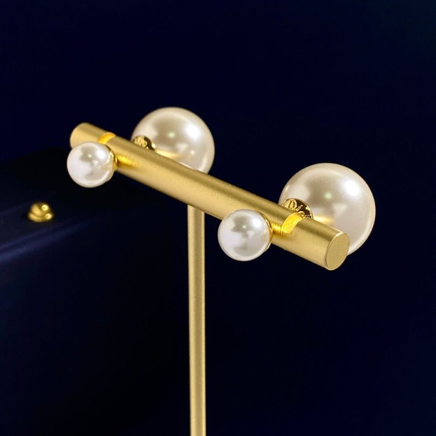 Chr1st1an D10r Earrings