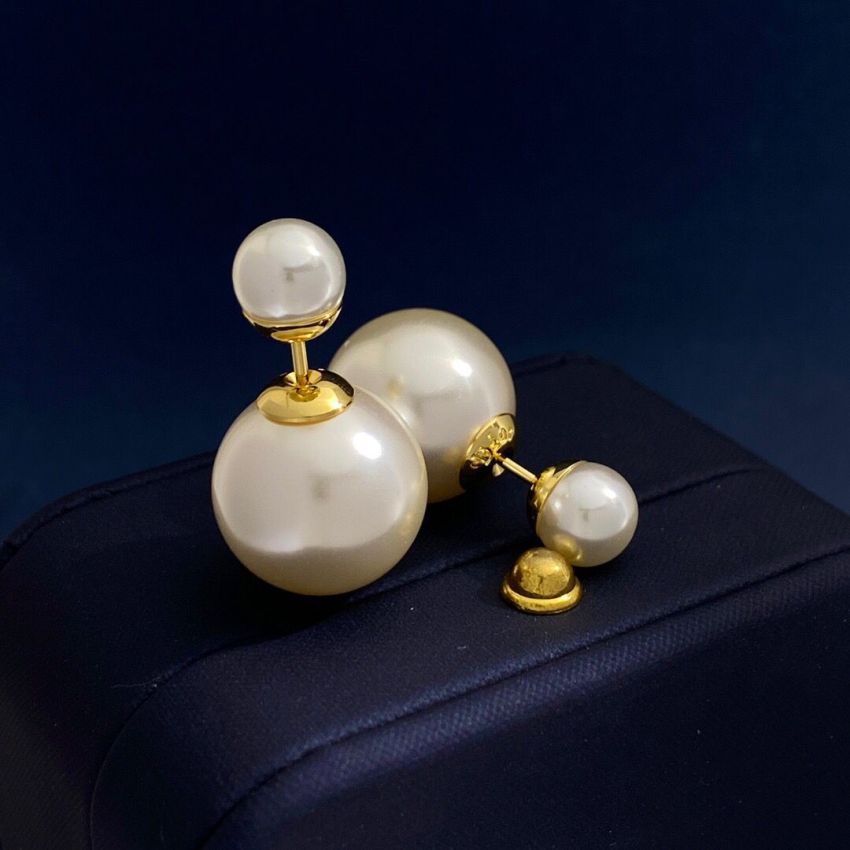 Chr1st1an D10r Earrings
