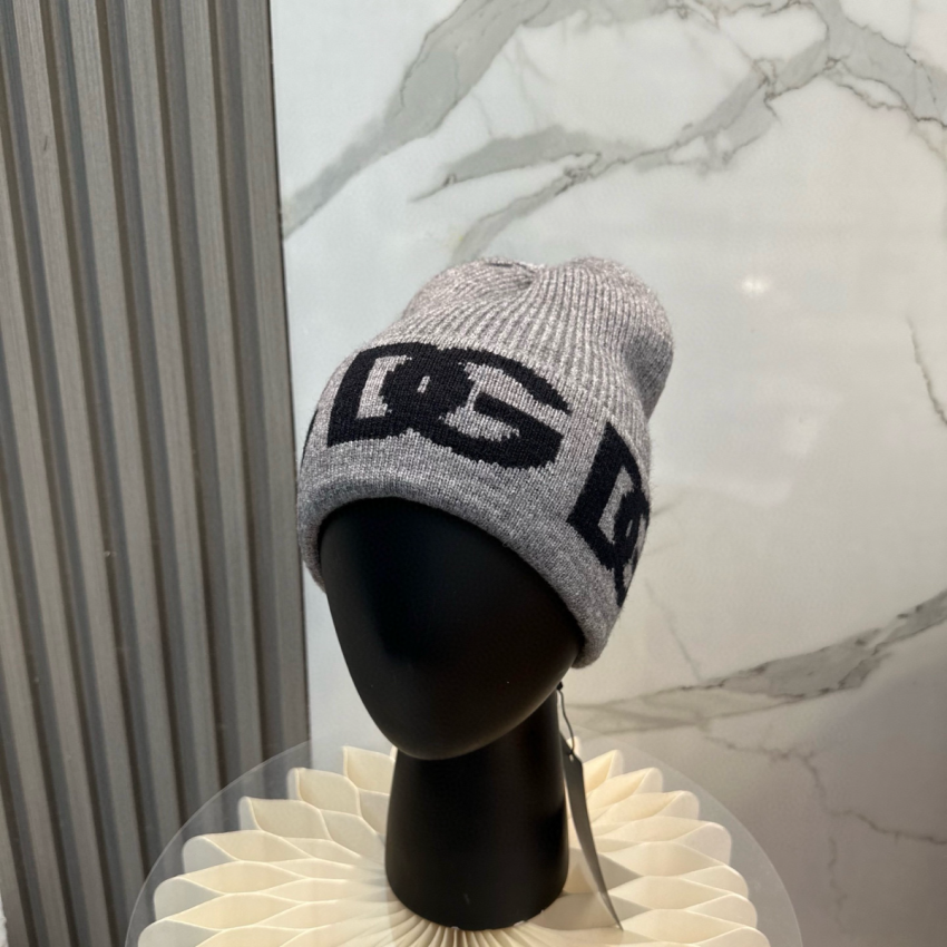 d01ce Gab*a*a beanie