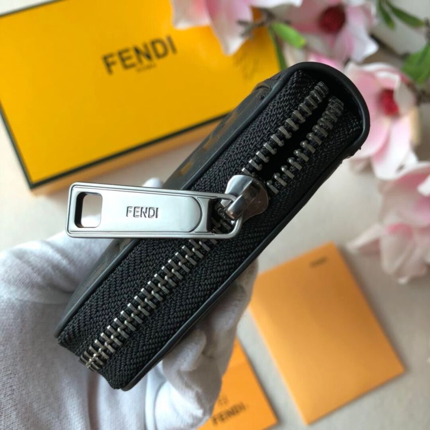 F**di Zippy Wallet