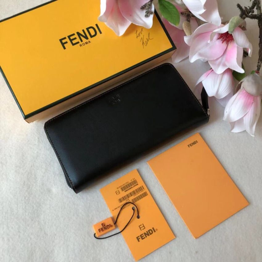 F**di Zippy Wallet