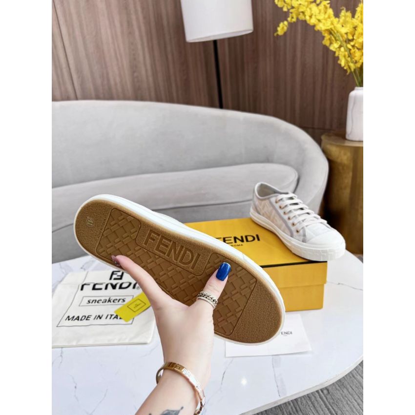F**di Unisex Sneaker