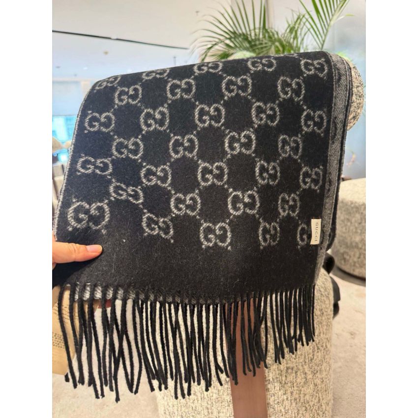 Gvc*1 Cashmere Scarf