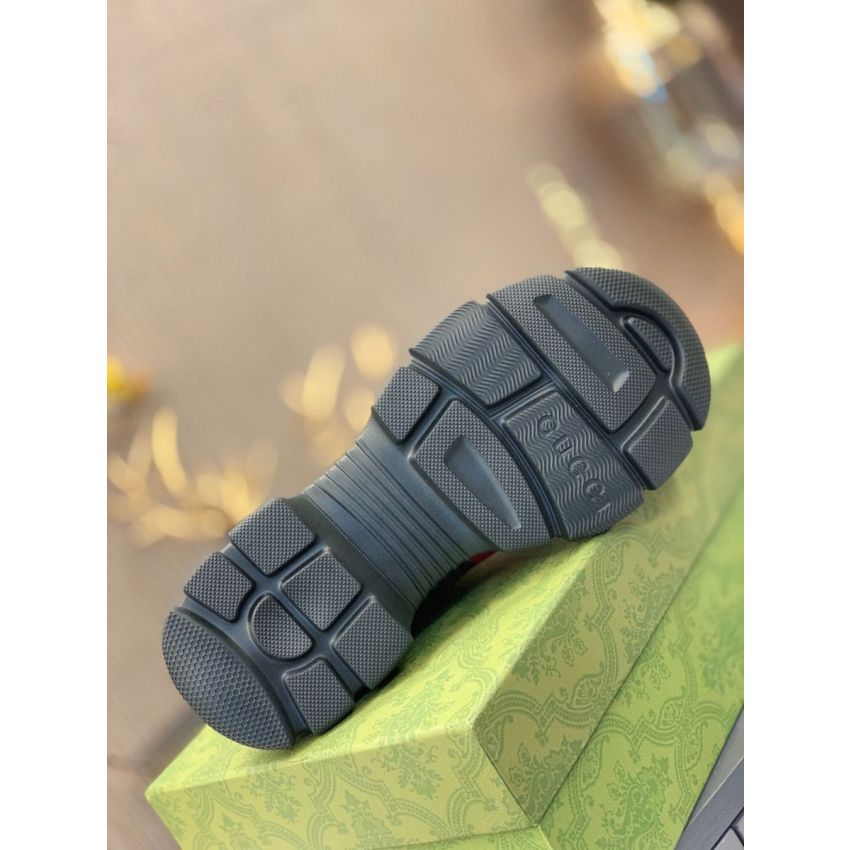 Gvc*1 Leather Sneaker
