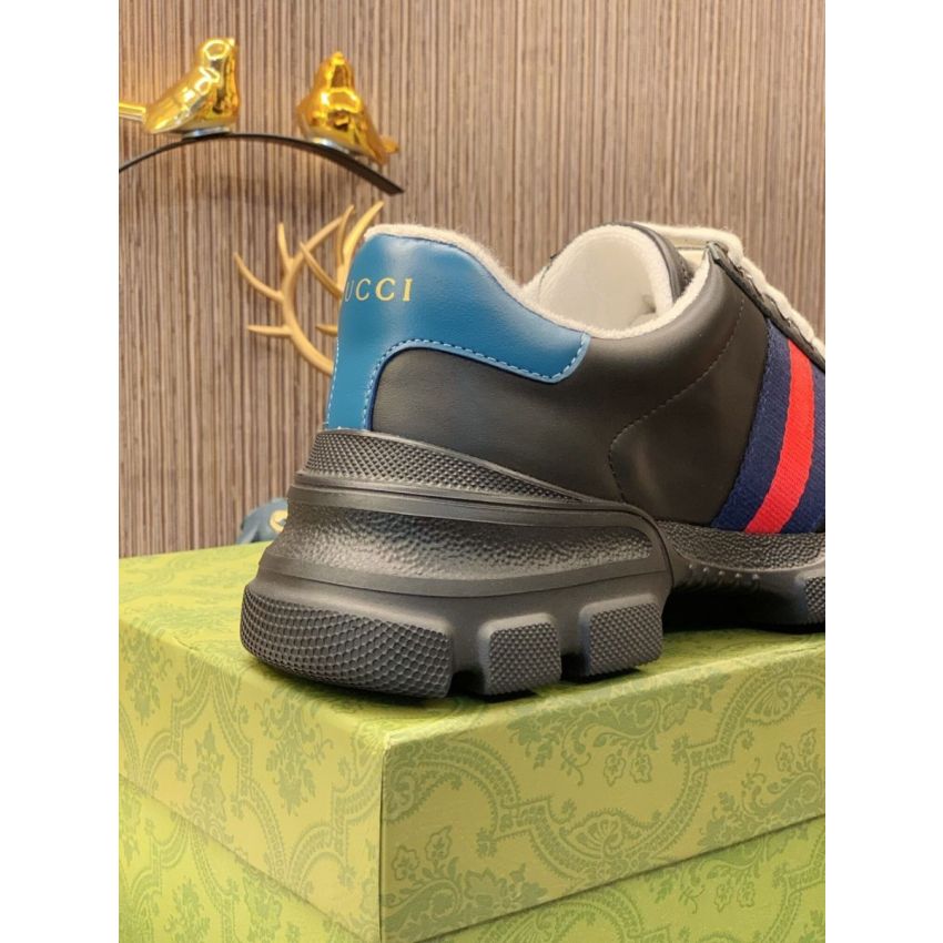 Gvc*1 Leather Sneaker