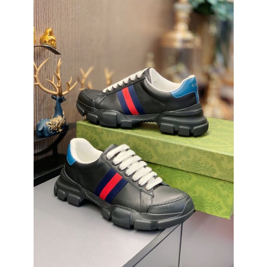 Gvc*1 Leather Sneaker