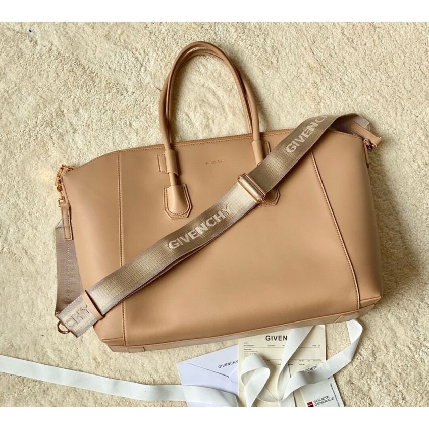 G1uenchy antigona sport tote