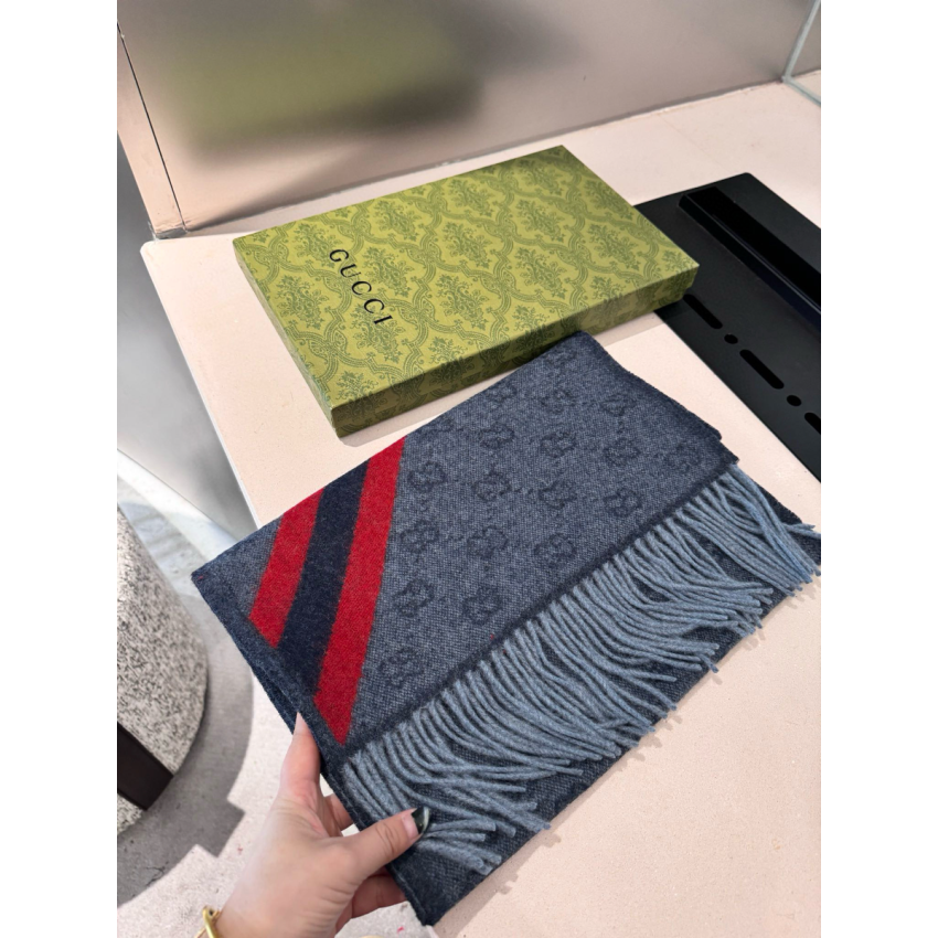 Gvc*1 Cashmere Scarf