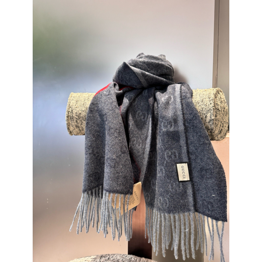 Gvc*1 Cashmere Scarf