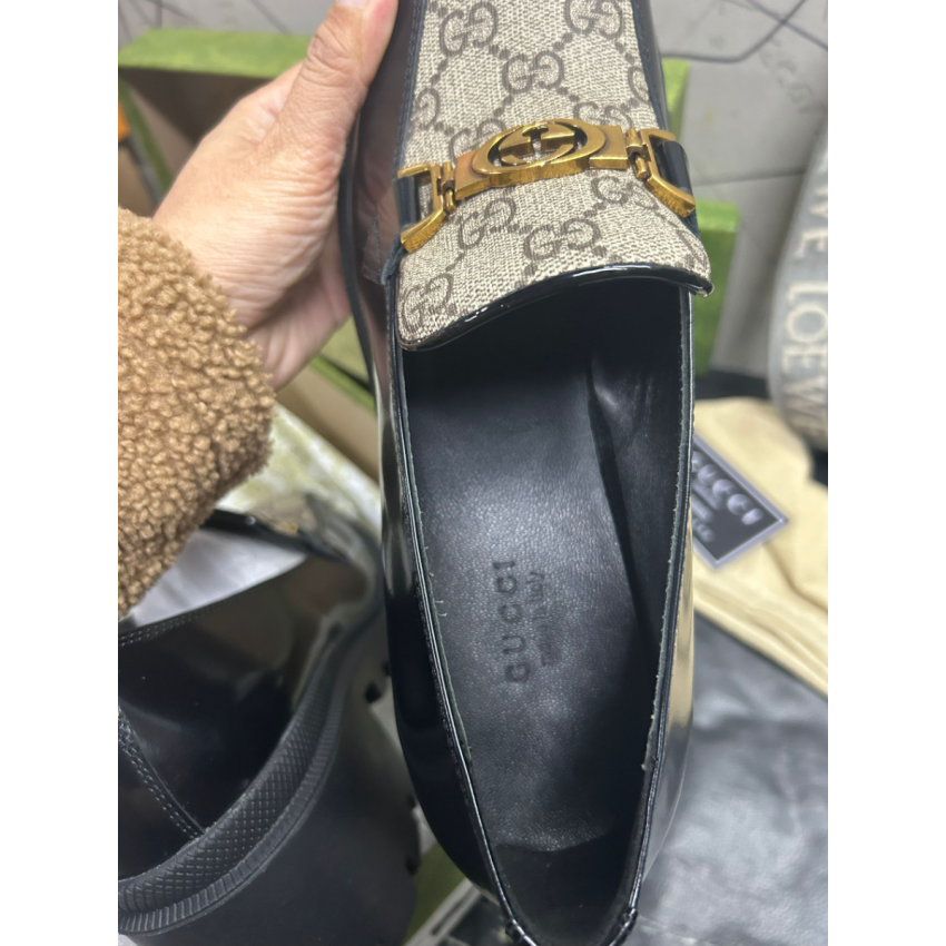 Gvc*1 Mocassins
