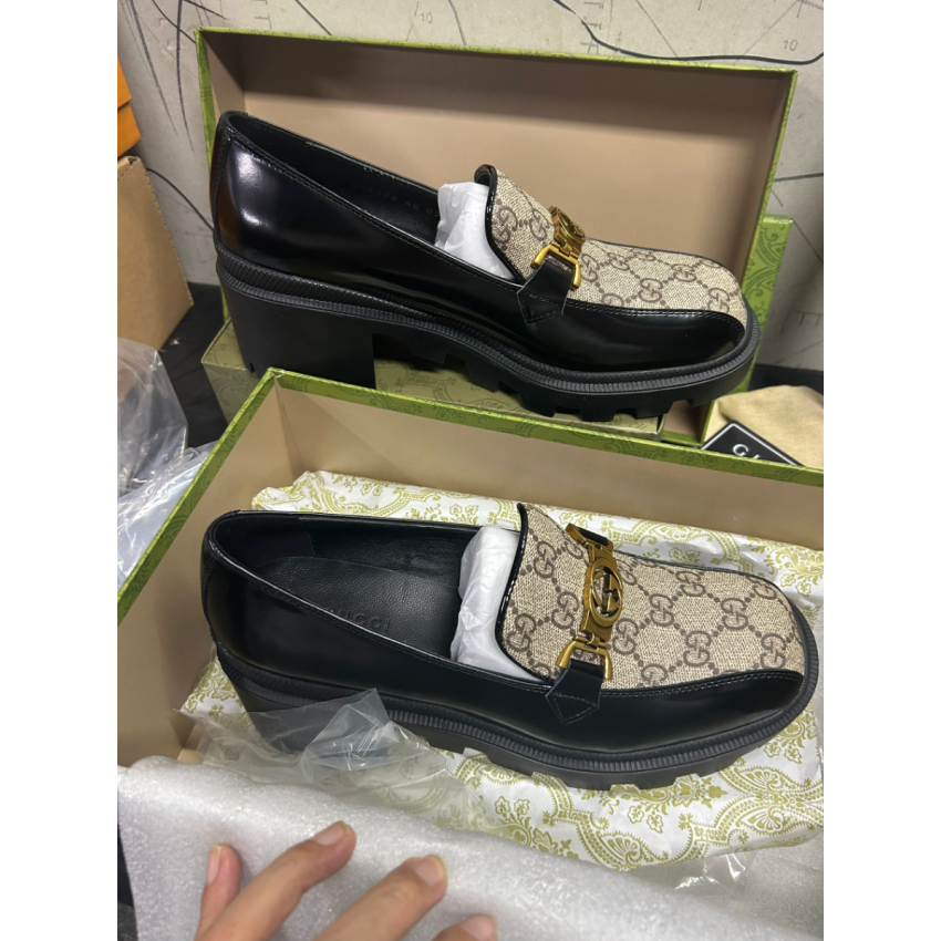 Gvc*1 Mocassins