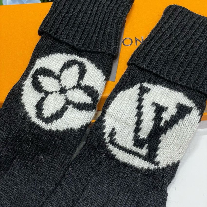 LV Cashmere gloves
