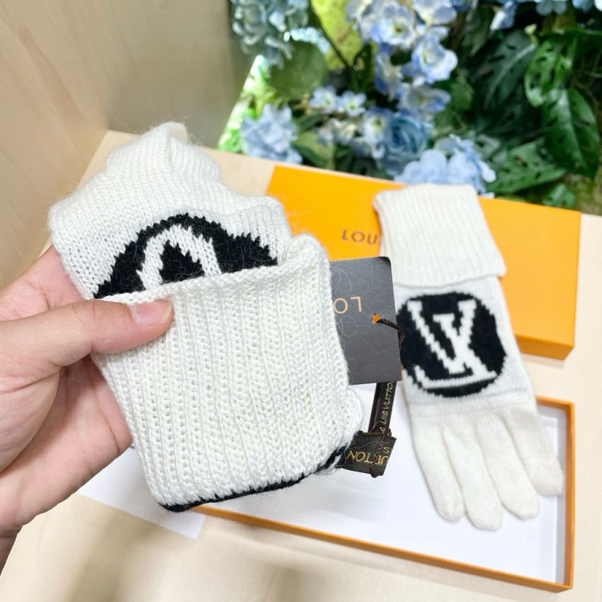 LV Cashmere gloves