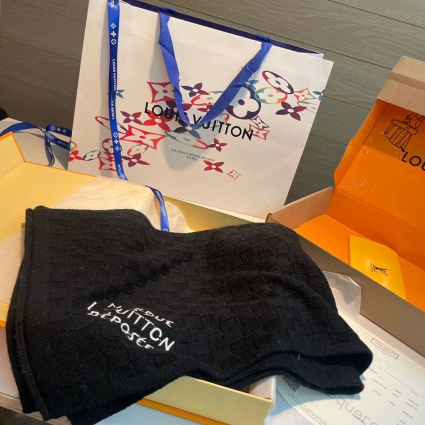 LV Cashmere scarf