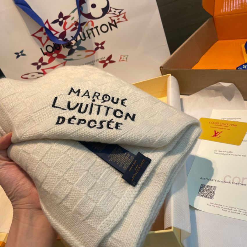 LV Cashmere scarf