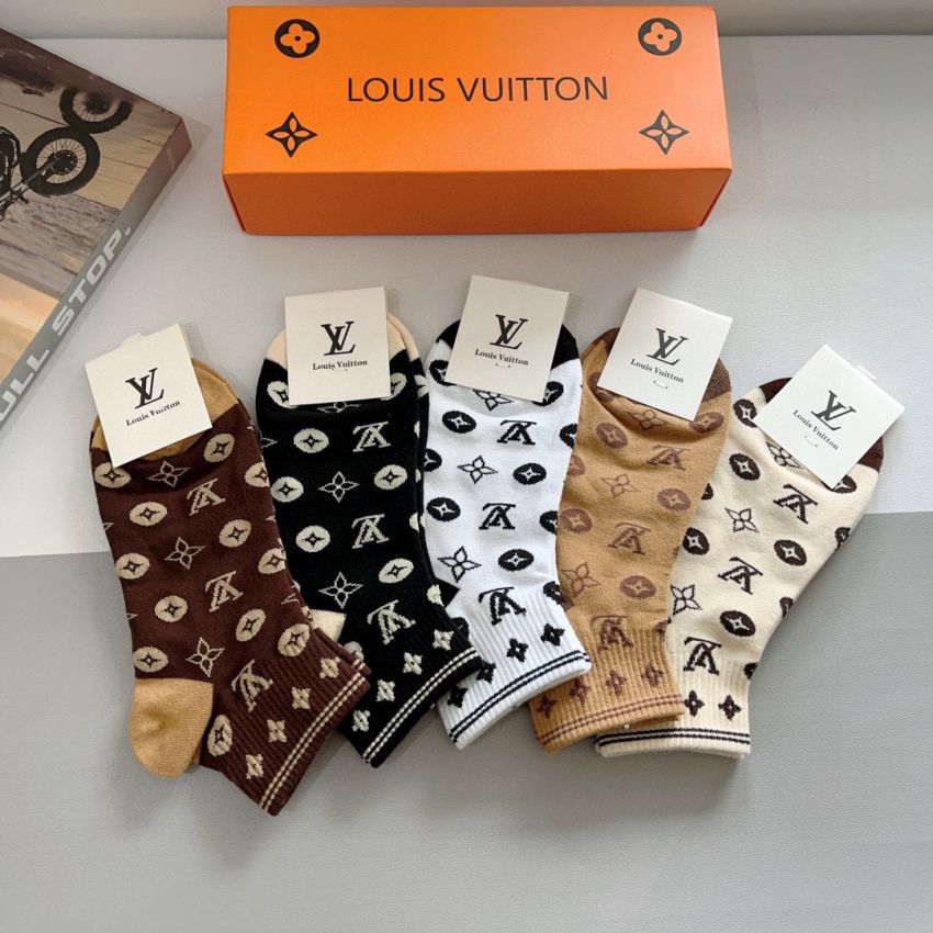 LV socks ( 5 pairs)