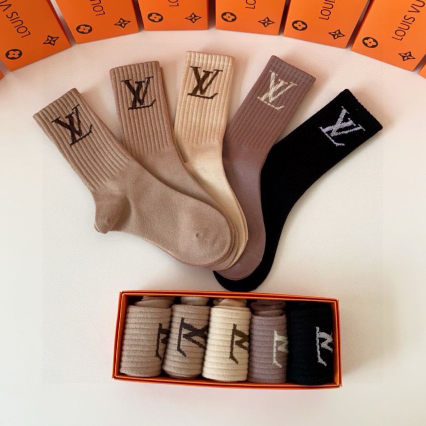 LV socks ( 5 pairs)