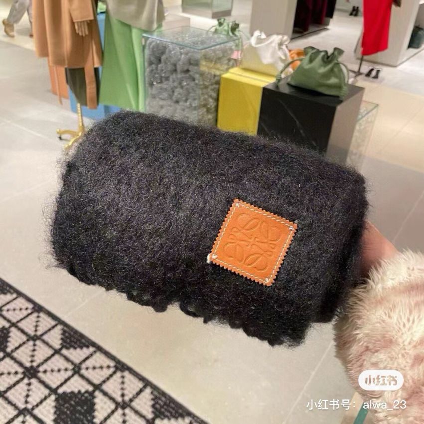 L0ew* Mohair and Wool Blend Scarf